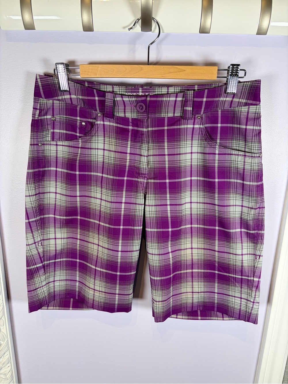 Nike Golf Performance Sporty Athletic Purple Plaid Women’s Bermuda Shorts 6